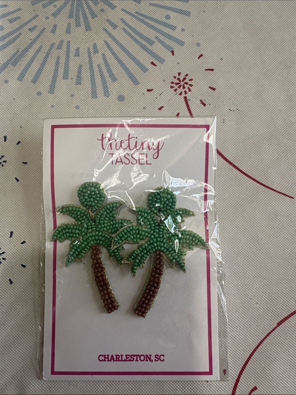 NWT PALM TREE BEADED EARRINGS